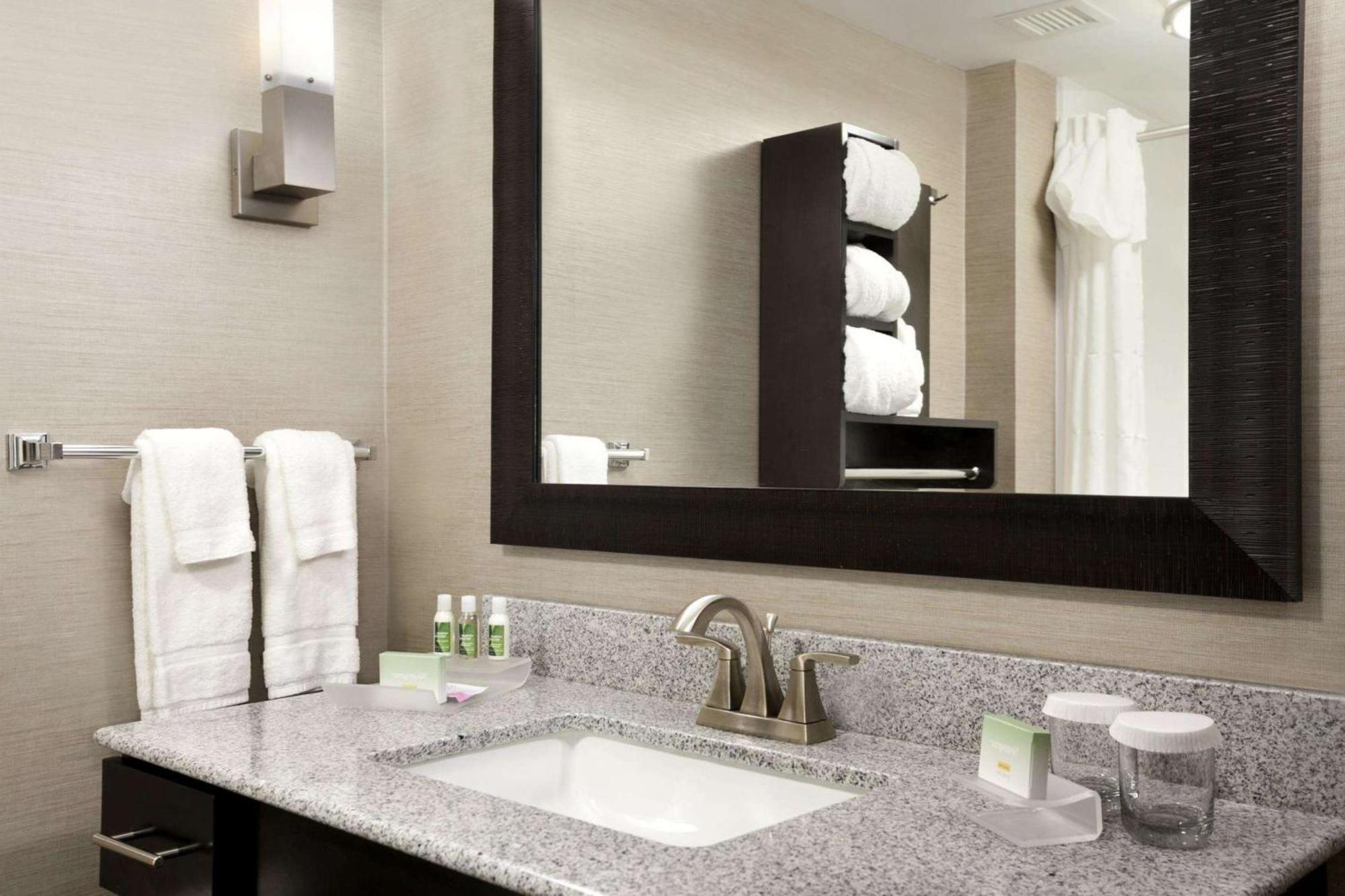 Homewood Suites By Hilton Columbus Osu, Oh Exteriör bild